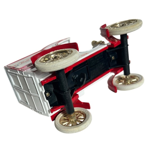 ERTL Old Vintage 1905 Ford Model T Delivery Car Bank Advertising True Value - Picture 6 of 11